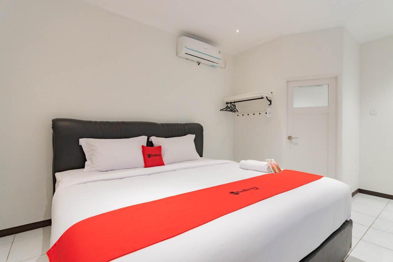 Reddoorz Plus @ Pakuan Residence Tajur 보고르 외부 사진